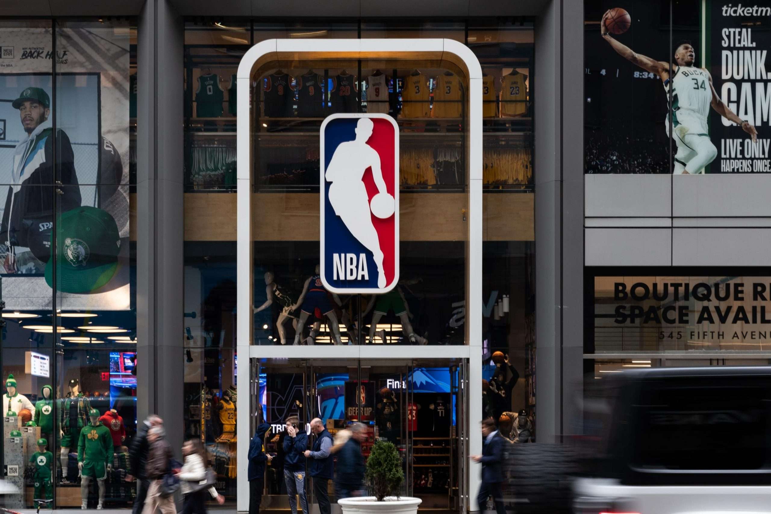 NBA.com GM Survey Graphic